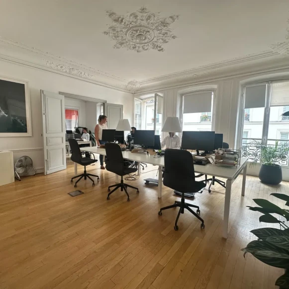 Bureau privé 17 m² 4 postes Location bureau Rue Mayran Paris 75009 - photo 4