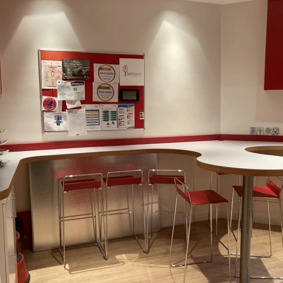 Bureau privé 26 m² 6 postes Location bureau Square de l'Avenue du Bois Paris 75016 - photo 9