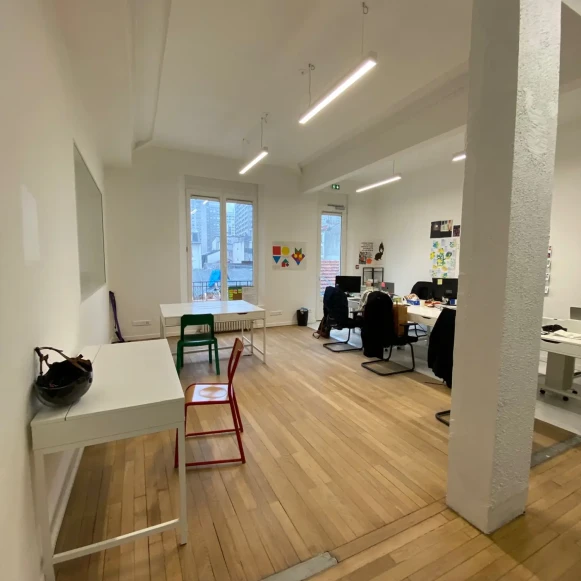 Open Space  5 postes Location bureau Rue du Soleil Paris 75020 - photo 5