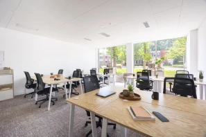 Open Space - 59650 - 10 postes - 199€