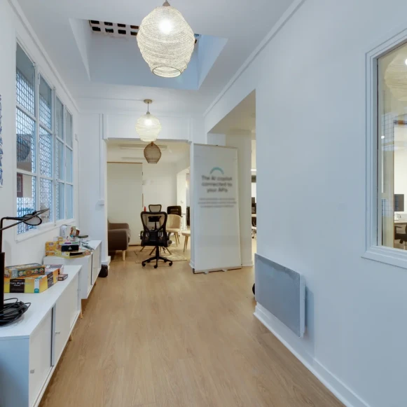 Espace indépendant 100 m² 20 postes Location bureau Rue du Croissant Paris 75002 - photo 8