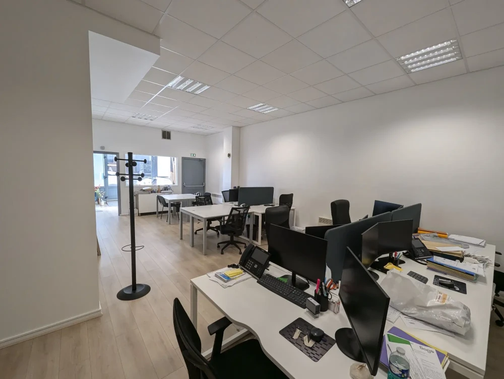 Bureau privé - 75019 - 12 postes - 4900€