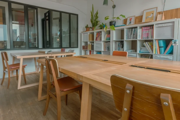 Bureau privé - 75020 - 4 postes - 1580€