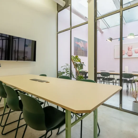 Espace indépendant 230 m² 32 postes Location bureau Rue de la Plaine Paris 75020 - photo 8