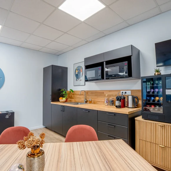 Bureau privé 13 m² 2 postes Coworking Rue Simon Vollant Lambersart 59130 - photo 3