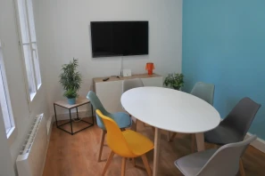 Espace indépendant - 75002 - 20 postes - 9800€