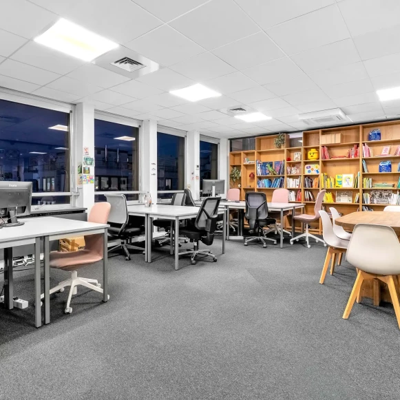 Bureau privé 100 m² 15 postes Location bureau Avenue Charles de Gaulle Neuilly-sur-Seine 92200 - photo 7