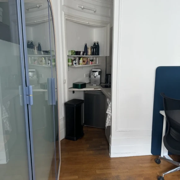 Bureau privé 35 m² 4 postes Location bureau Rue Laffitte Paris 75009 - photo 10