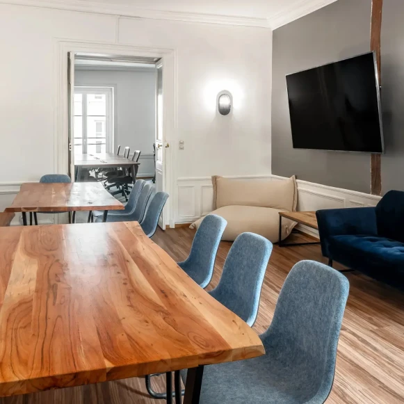 Espace indépendant 129 m² 20 postes Location bureau Rue des Petits Champs Paris 75002 - photo 4