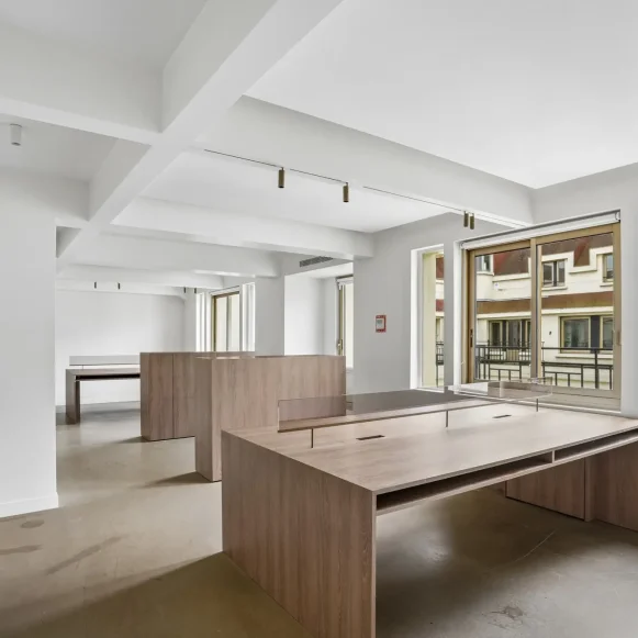 Espace indépendant 651 m² 92 postes Location bureau Rue d'Hauteville Paris 75010 - photo 2