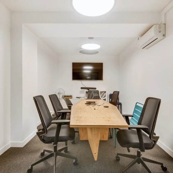 Espace indépendant 160 m² 35 postes Location bureau Rue Sainte-Apolline Paris 75002 - photo 6