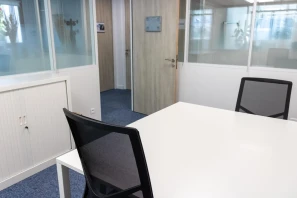 Bureau privé - 44000 - 2 postes - 557.17€