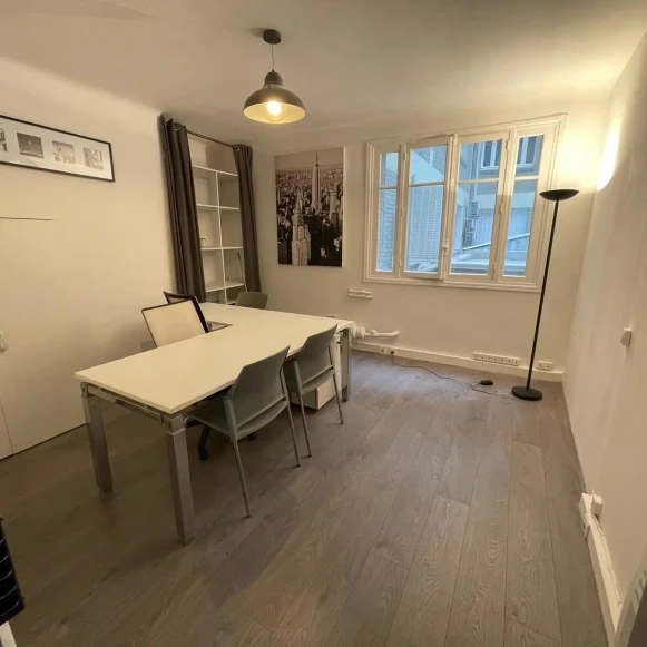 Espace indépendant 15 m² 3 postes Location bureau Rue Pergolèse Paris 75016 - photo 1