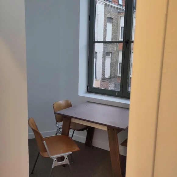 Open Space  34 postes Coworking Rue Léon Gambetta Lille 59000 - photo 3