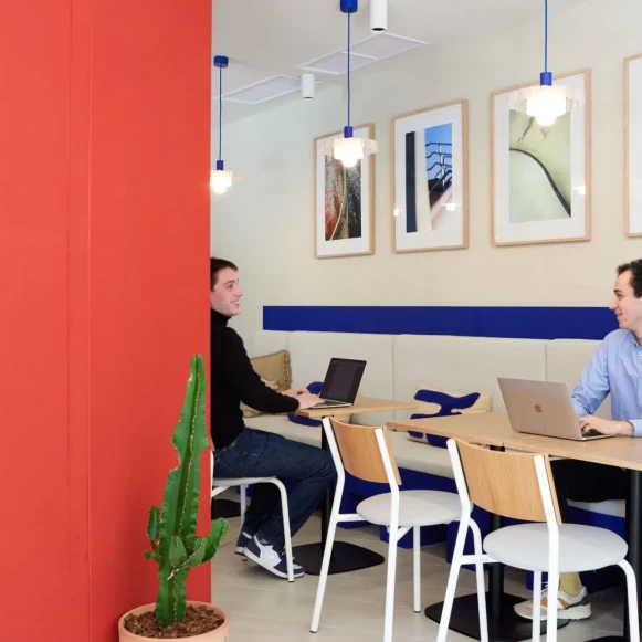 Espace indépendant 227 m² 40 postes Location bureau Rue Beaurepaire Paris 75010 - photo 1