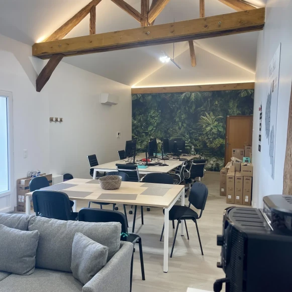 Open Space  12 postes Coworking Rue de la Madeleine Brie-Comte-Robert 77170 - photo 1