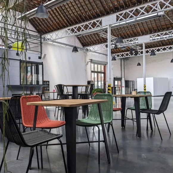 Bureau privé 10 m² 2 postes Coworking Rue des Lilas Carvin 62220 - photo 4