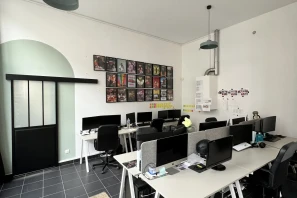 Espace indépendant - 75010 - 14 postes - 5000€