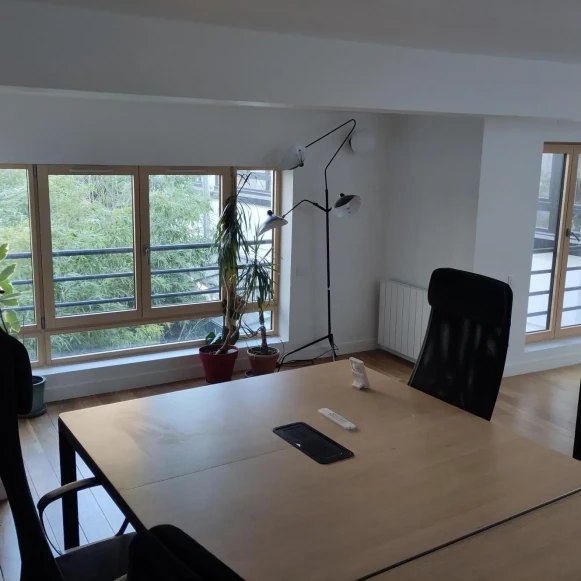 Bureau privé 30 m² 8 postes Location bureau Rue Julien Lacroix Paris 75020 - photo 8