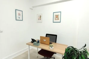 Bureau privé - 93100 - 4 postes - 649€