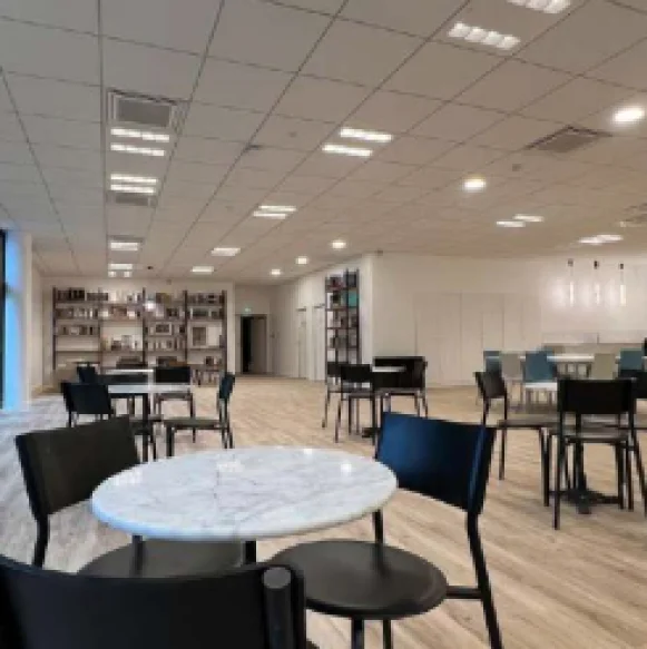 Bureau privé 12 m² 2 postes Location bureau Avenue de Paris Villejuif 94800 - photo 6