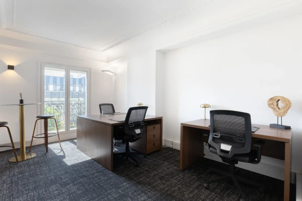 Bureau privé - 75016 - 4 postes - 3600€