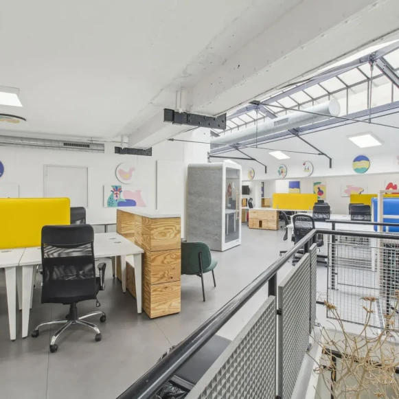 Bureau privé 60 m² 19 postes Location bureau Rue de Cîteaux Paris 75012 - photo 1