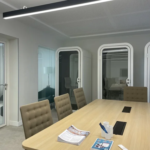 Open Space  6 postes Location bureau Rue d'Argenteuil Paris 75001 - photo 3