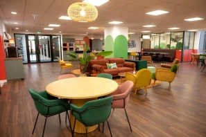 Bureau privé - 92800 - 2 postes - 1100€