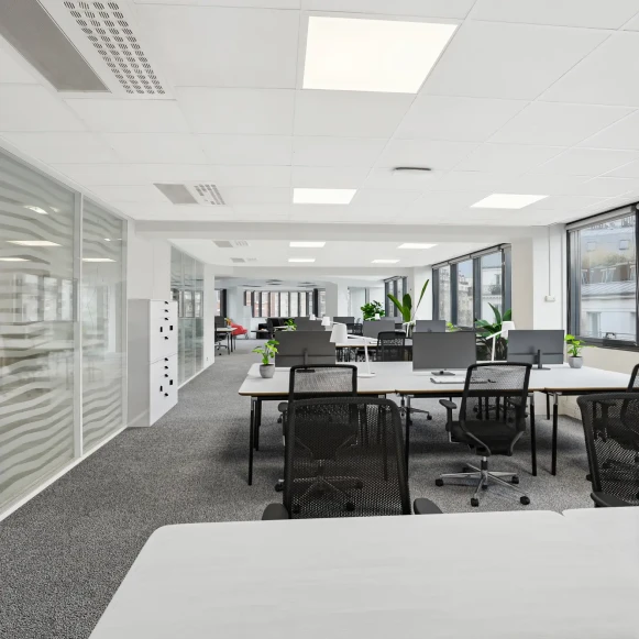 Bureau privé 195 m² 20 postes Coworking Boulevard Gouvion-Saint-Cyr Paris 75017 - photo 2