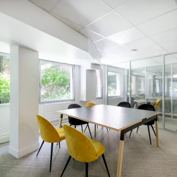 Espace indépendant 173 m² 26 postes Coworking Boulevard de Picpus Paris 75012 - photo 1