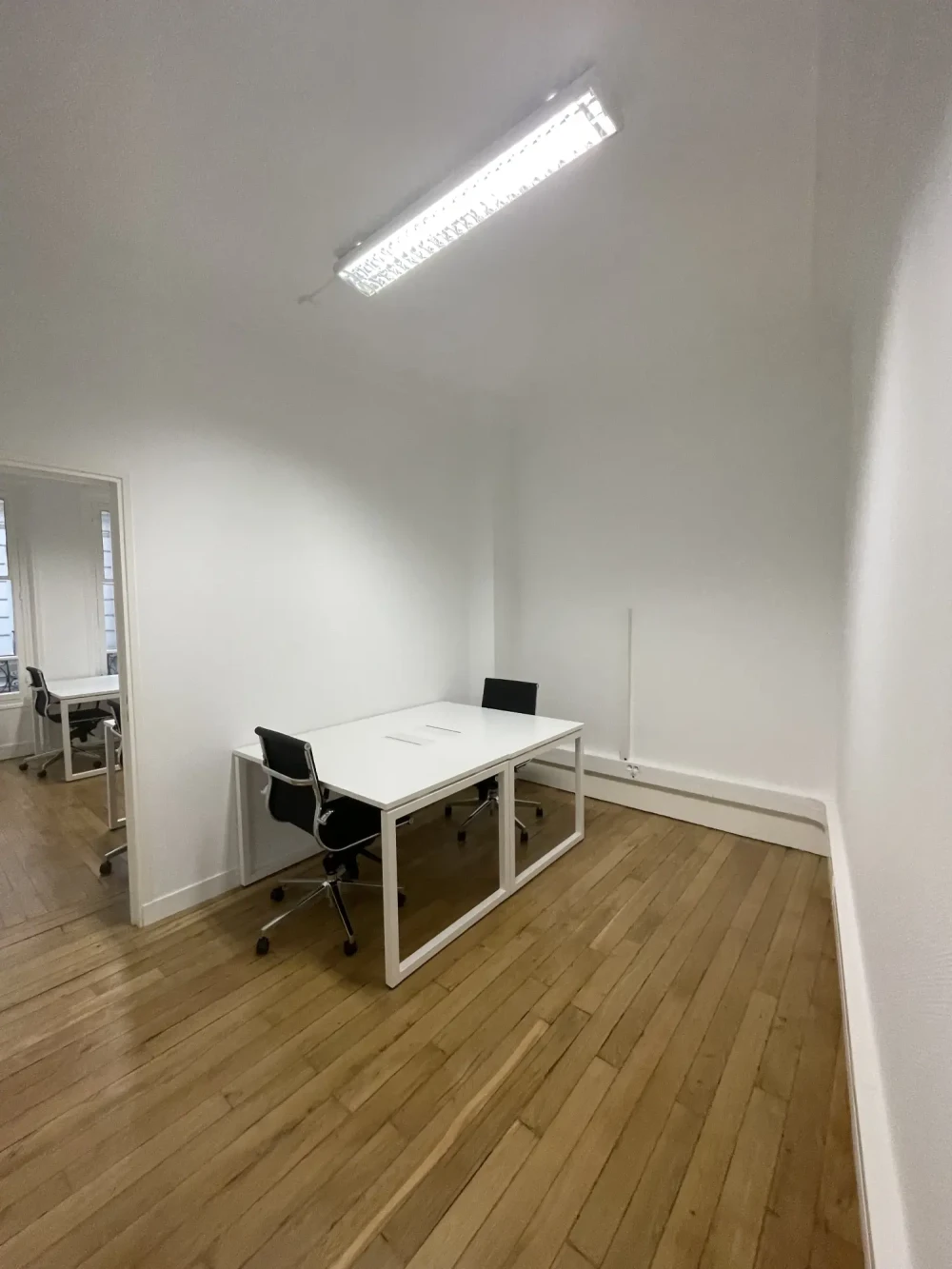 Espace indépendant - 75001 - 12 postes - 7200€