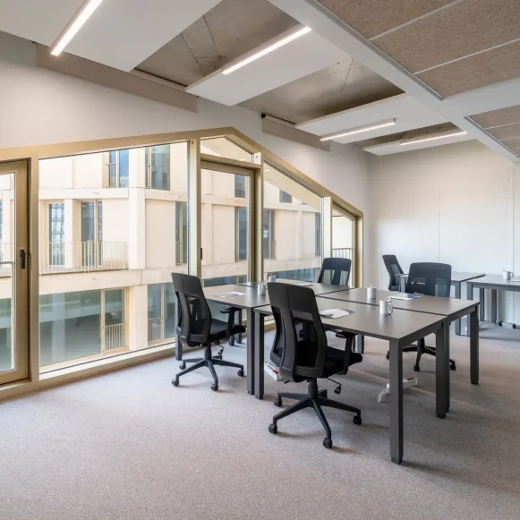 Bureau privé 27 m² 6 postes Location bureau Rue Philippe Jolly Bordeaux 33800 - photo 1