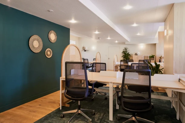 Open Space - 75008 - 1 poste - 1040€