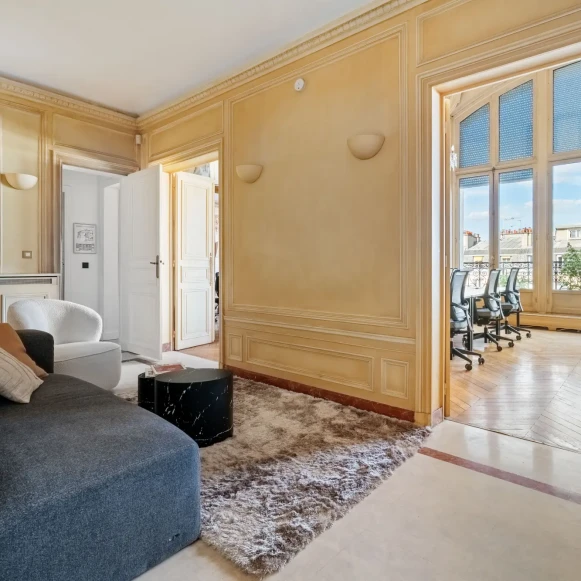 Espace indépendant 380 m² 50 postes Location bureau Avenue Carnot Paris 75017 - photo 5