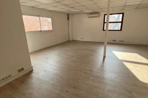 Bureau privé - 13015 - 6 postes - 800€