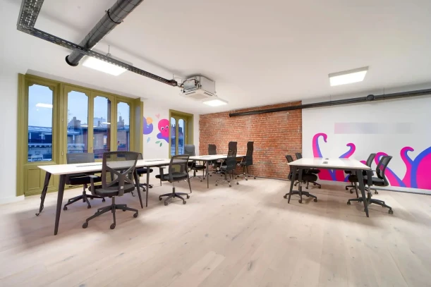 Espace indépendant - 59800 - 18 postes - 8000€