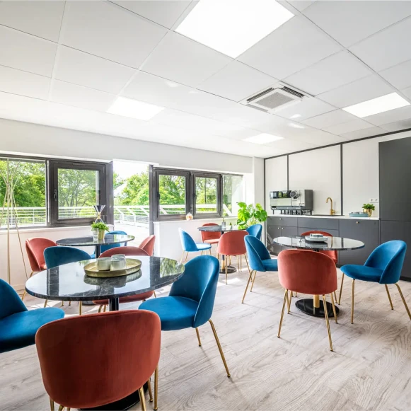 Bureau privé 10 m² 1 poste Coworking Boulevard Albert Einstein Nantes 44300 - photo 5