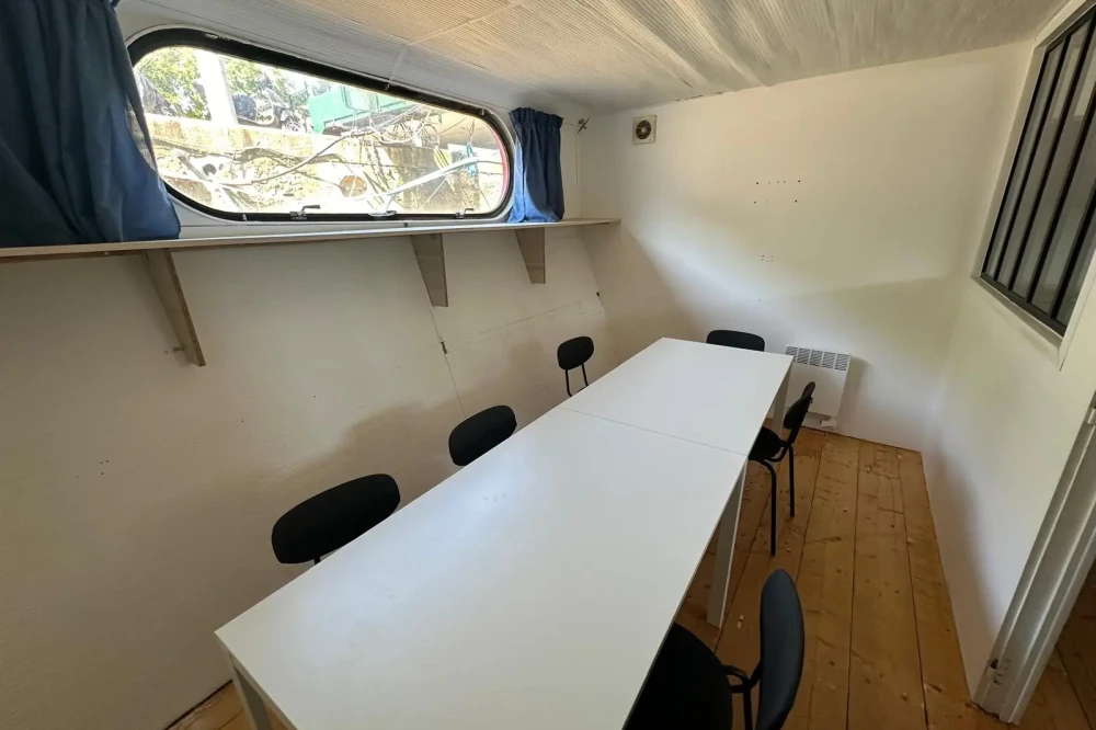 Bureau privé - 75013 - 3 postes - 650€