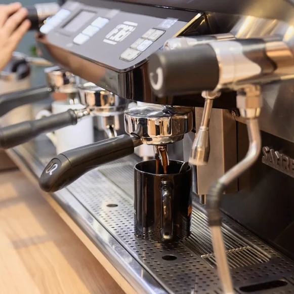 Bureau privé 12 m² 5 postes Coworking Rue du Chemin Vert Paris 75011 - photo 5