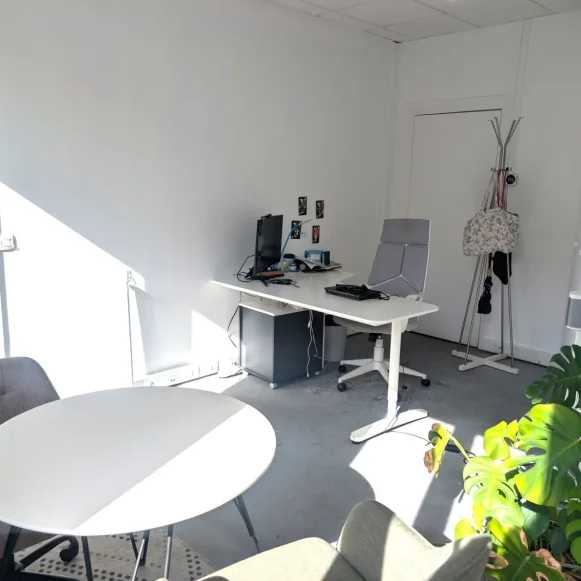 Open Space  8 postes Location bureau Rue Notre Dame des Victoires Paris 75002 - photo 2