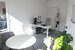 Open Space - 75002 - 8 postes - 250€