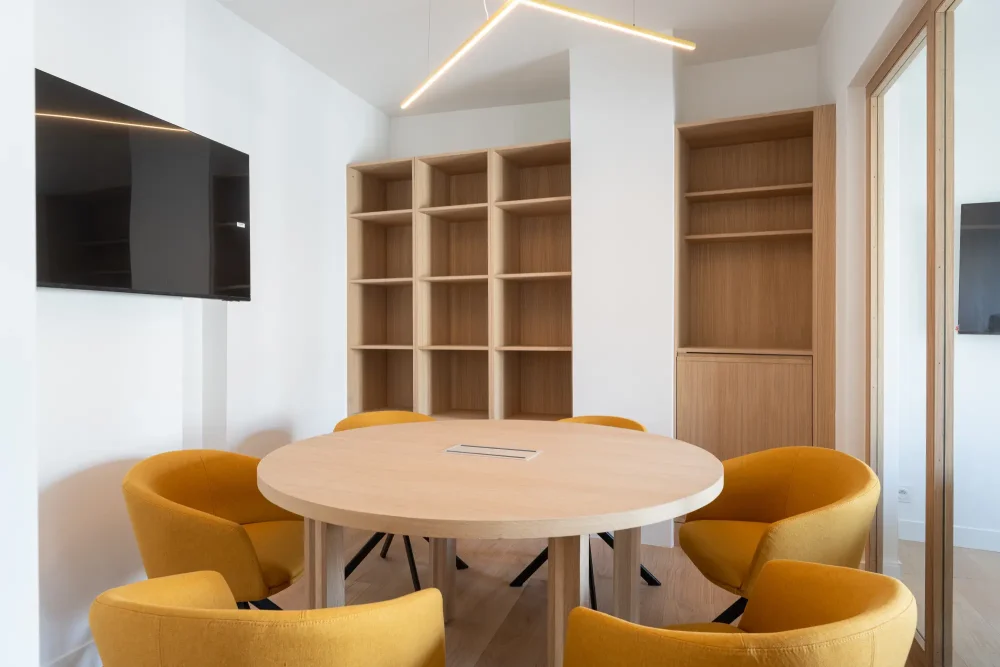 Espace indépendant - 75001 - 48 postes - 30000€
