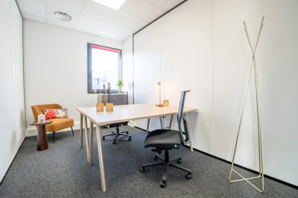 Bureau privé - 69791 - 2 postes - 694€