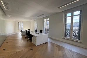 Bureau privé - 75009 - 3 postes - 2877€