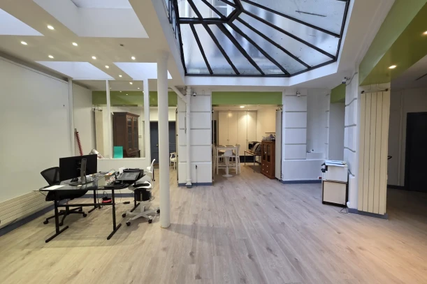 Open Space - 75014 - 10 postes - 283€