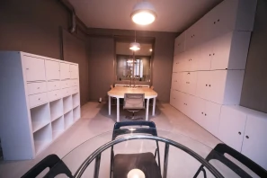 Bureau privé - 75011 - 3 postes - 1599€