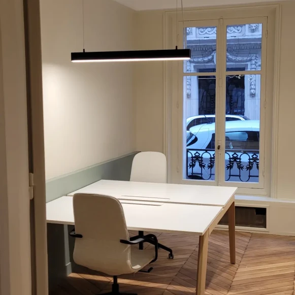 Espace indépendant 17 m² 4 postes Coworking Rue Marcel Renault Paris 75017 - photo 3