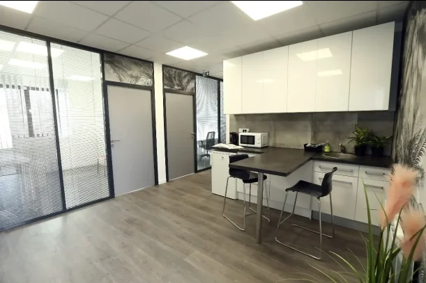 Bureau privé - 94140 - 2 postes - 500€