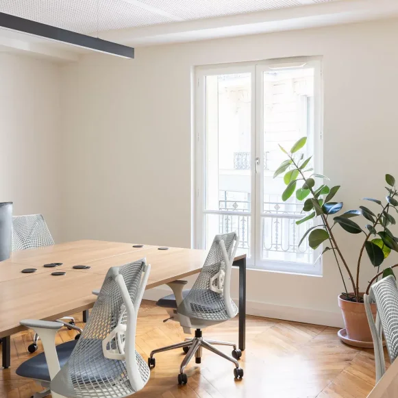 Espace indépendant 175 m² 26 postes Location bureau Rue d'Argenteuil Paris 75001 - photo 12